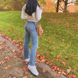 Abercrombie Ultra High Rise 90s Straight Jean